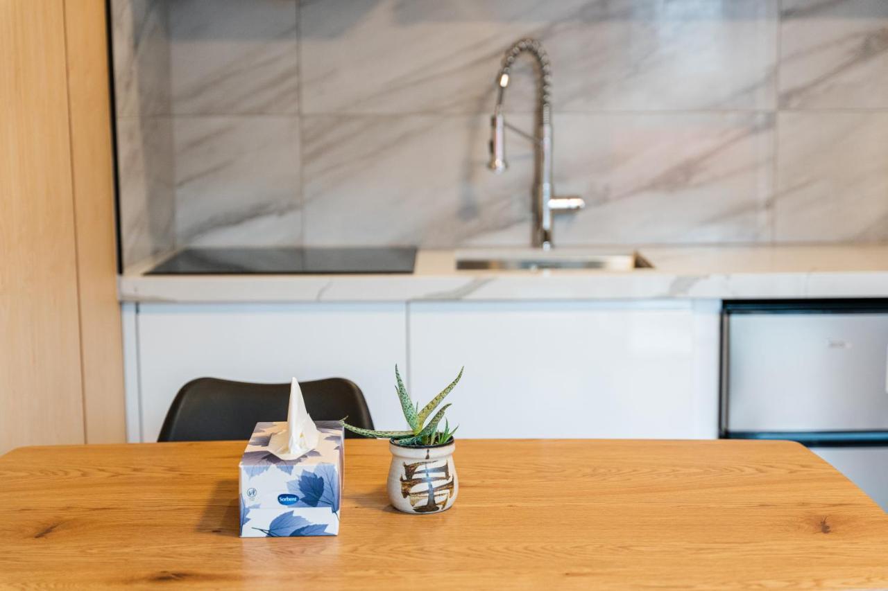 Jillylan Villa Apartment Cromwell Bagian luar foto